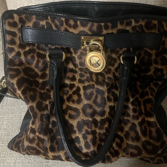Michael Kors 45$ - Picture 1 of 1